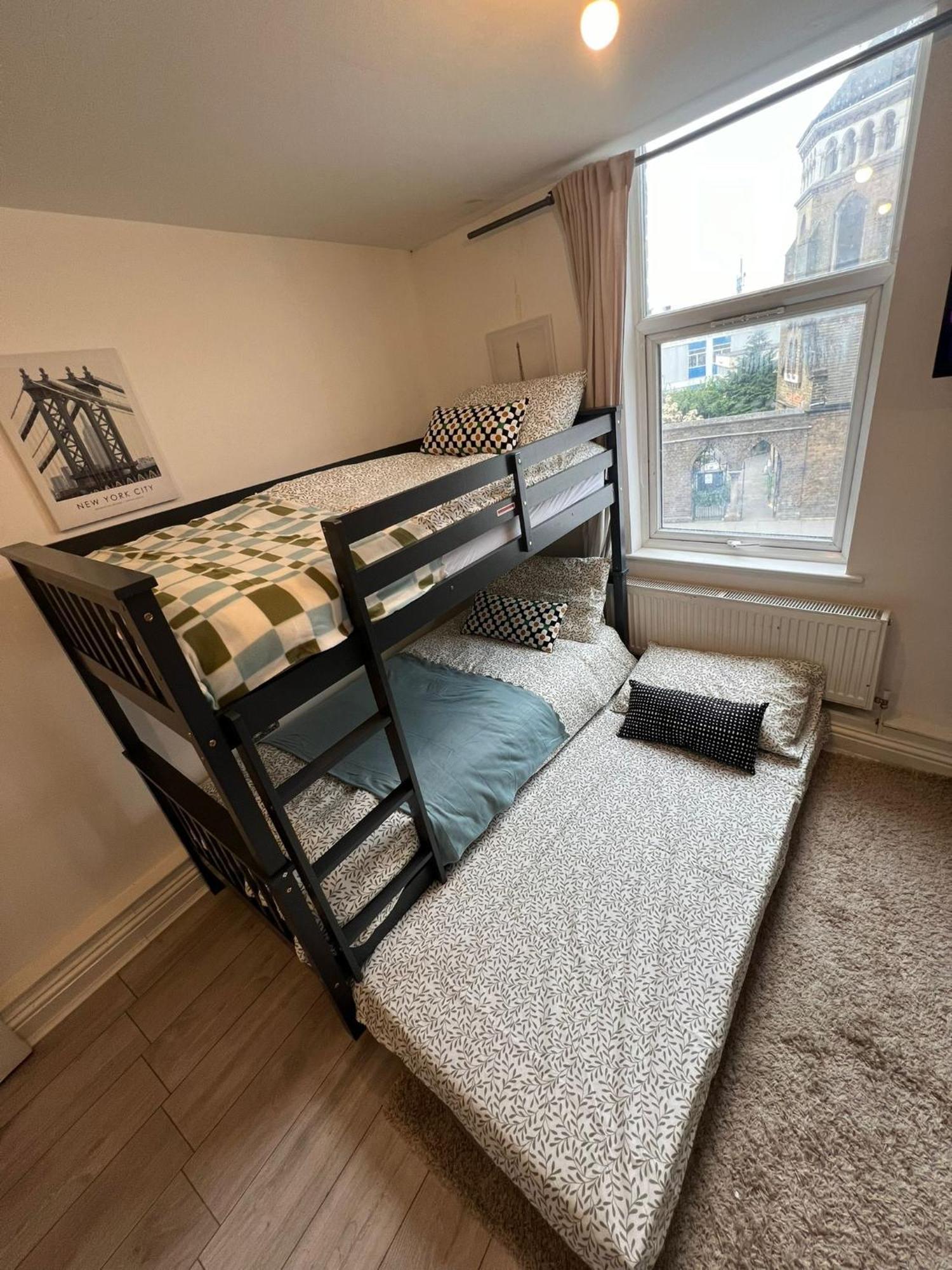 Willesden J Guest Home 4 London Exterior photo